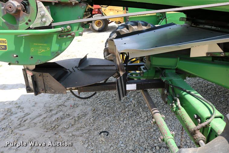 image for item DB9385 1986 John Deere 7720 combine