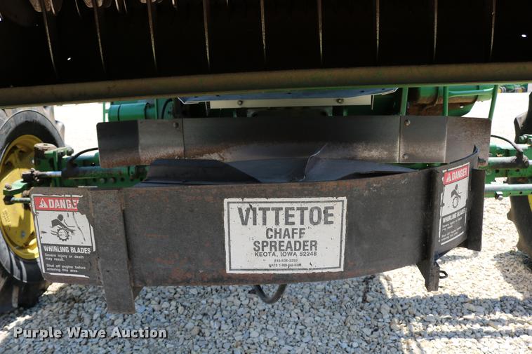 image for item DB9385 1986 John Deere 7720 combine