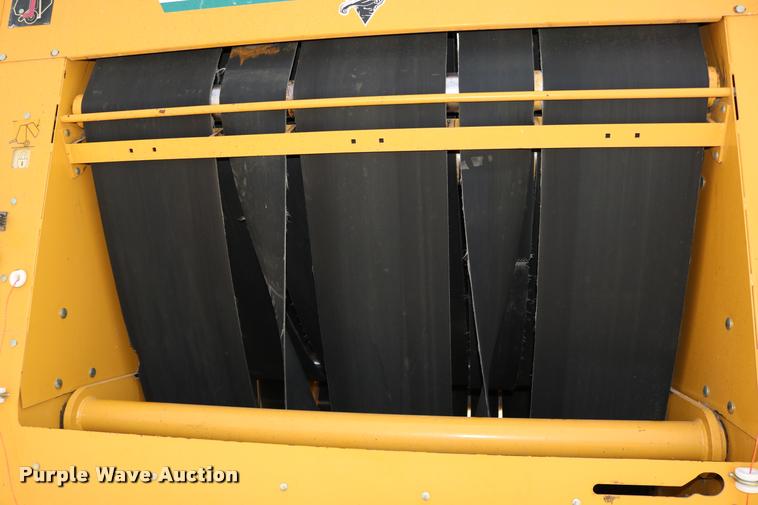 image for item DB9390 2001 Vermeer 605XL round baler