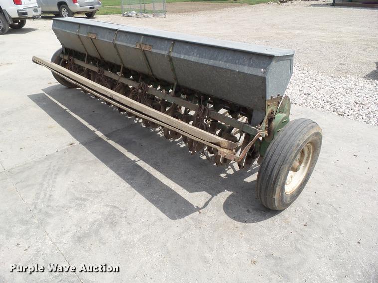 image for item DH9344 John Deere B grain drill