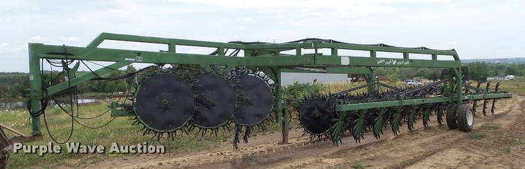 image for item DH9357 2005 Circle C Golden Eagle wheel rake