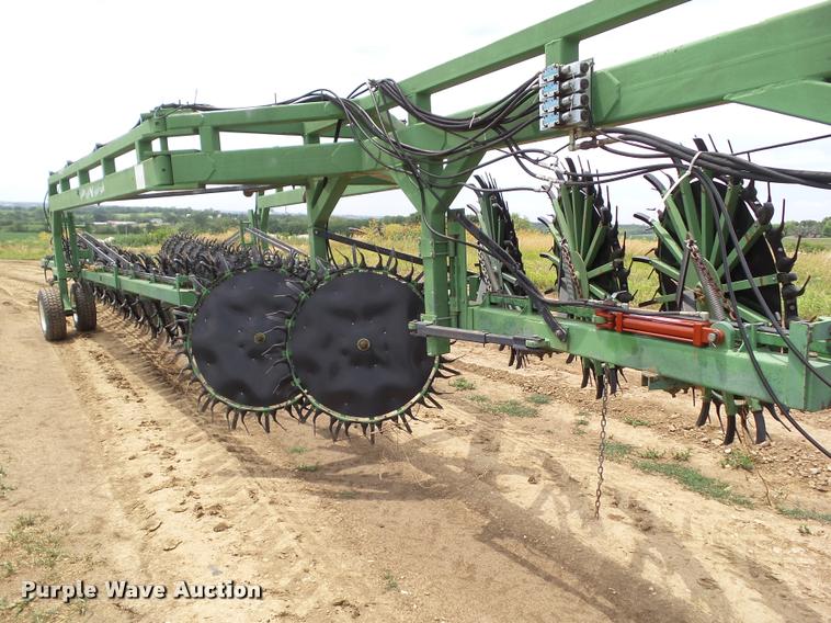 image for item DH9357 2005 Circle C Golden Eagle wheel rake