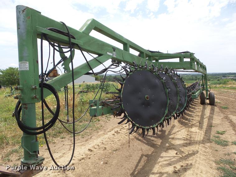 image for item DH9357 2005 Circle C Golden Eagle wheel rake