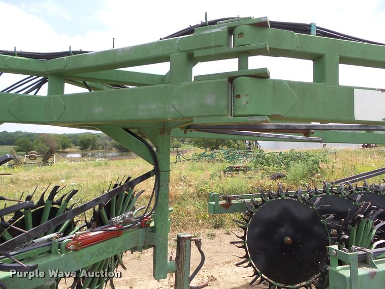 image for item DH9357 2005 Circle C Golden Eagle wheel rake