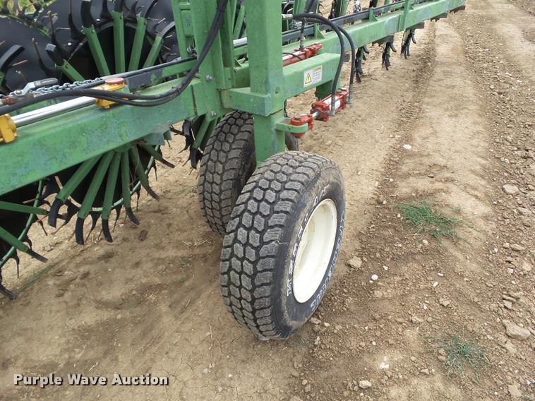 image for item DH9357 2005 Circle C Golden Eagle wheel rake