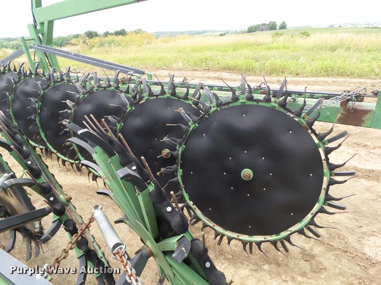 image for item DH9357 2005 Circle C Golden Eagle wheel rake