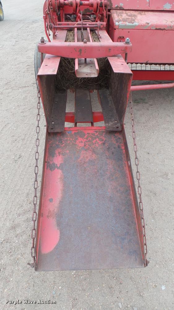 image for item DR9553 Massey-Ferguson 124 square baler