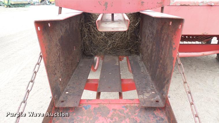 image for item DR9553 Massey-Ferguson 124 square baler