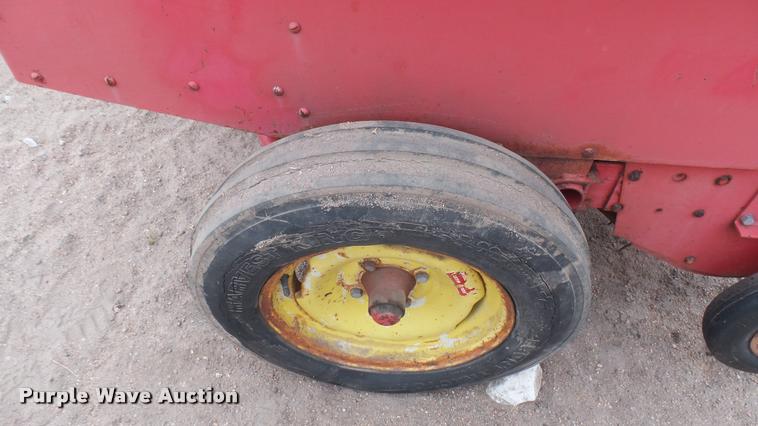 image for item DR9553 Massey-Ferguson 124 square baler