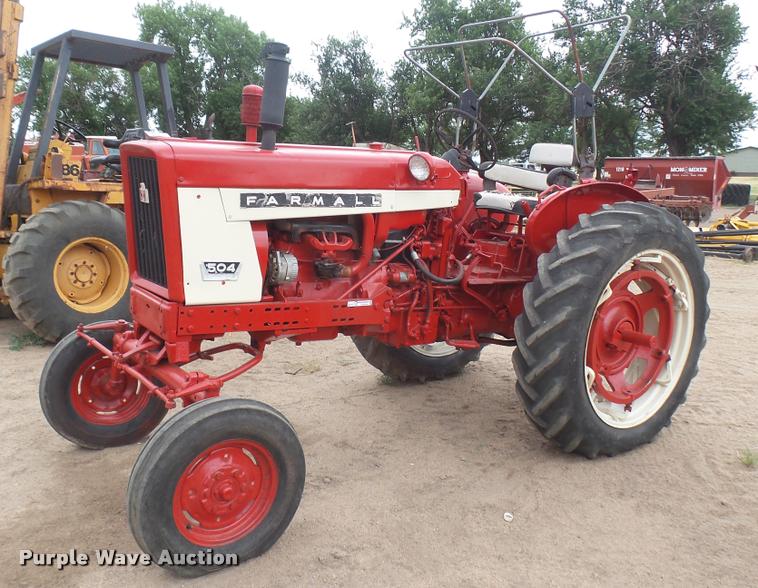 image for item DR9554 Farmall 504 tractor