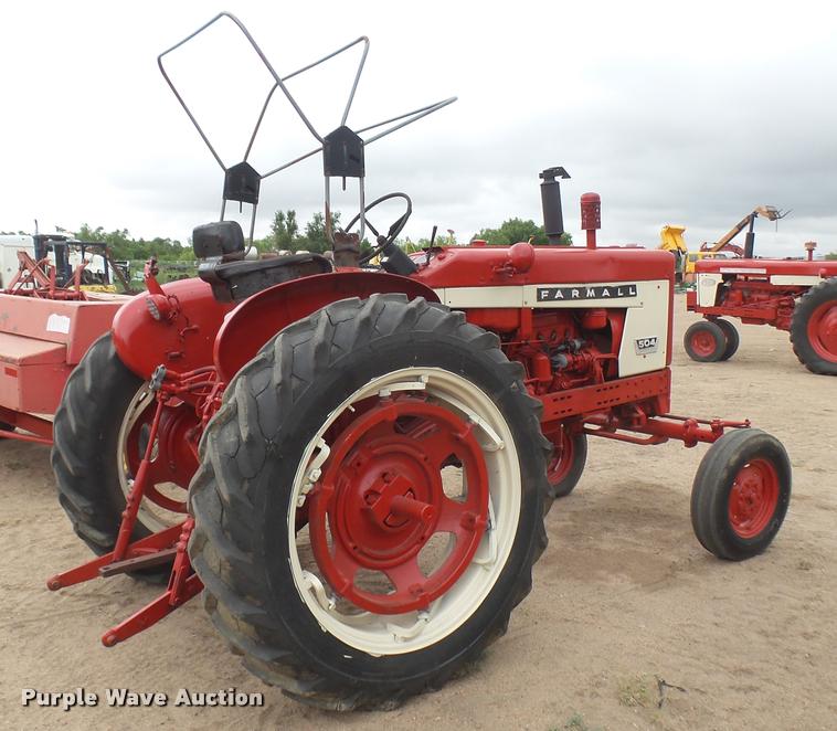 image for item DR9554 Farmall 504 tractor