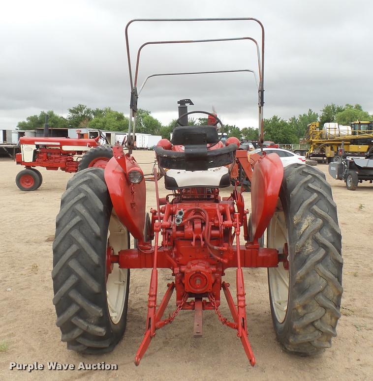 image for item DR9554 Farmall 504 tractor