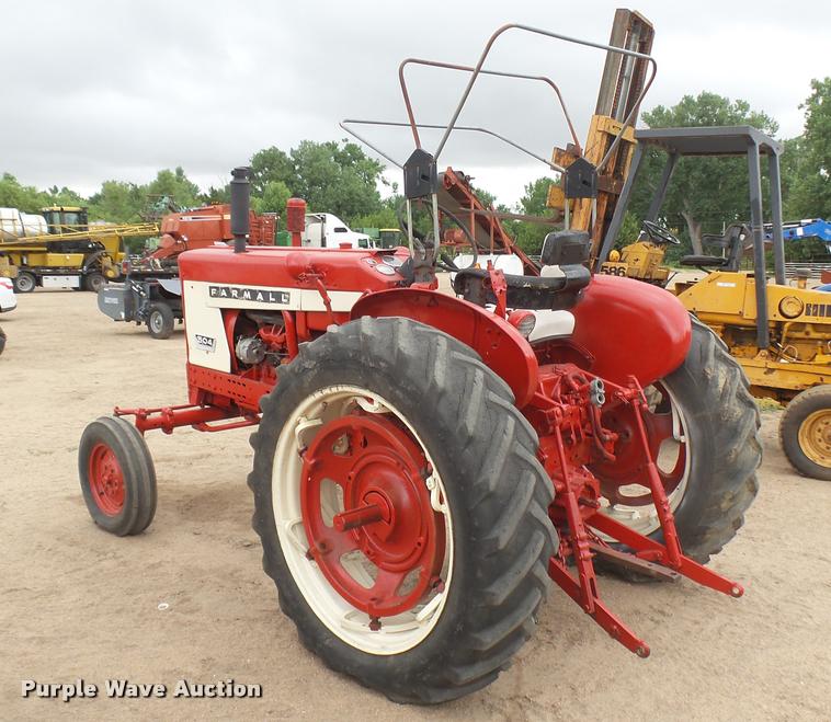 image for item DR9554 Farmall 504 tractor
