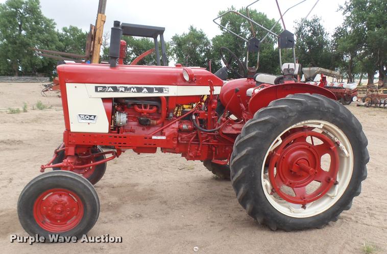image for item DR9554 Farmall 504 tractor