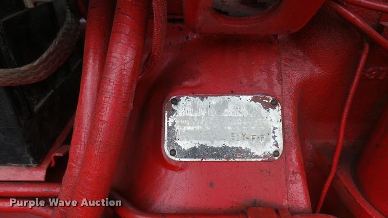 image for item DR9554 Farmall 504 tractor