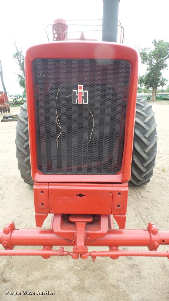 image for item DR9554 Farmall 504 tractor