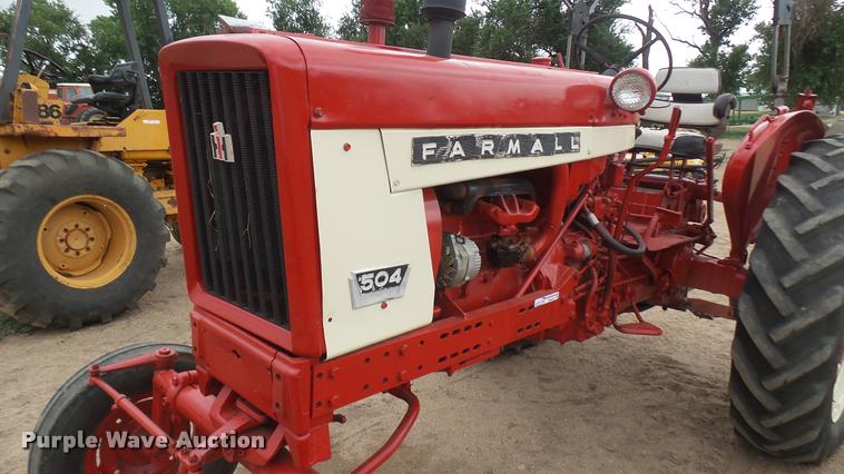 image for item DR9554 Farmall 504 tractor