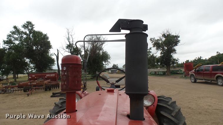 image for item DR9554 Farmall 504 tractor