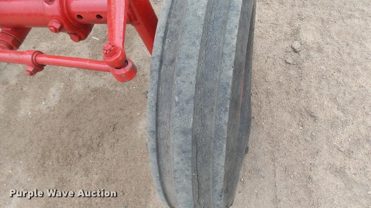 image for item DR9554 Farmall 504 tractor