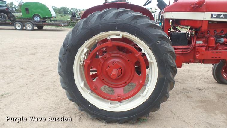 image for item DR9554 Farmall 504 tractor