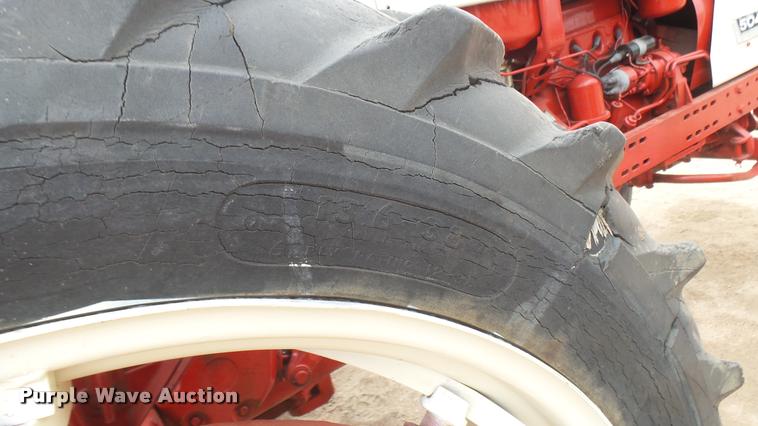 image for item DR9554 Farmall 504 tractor