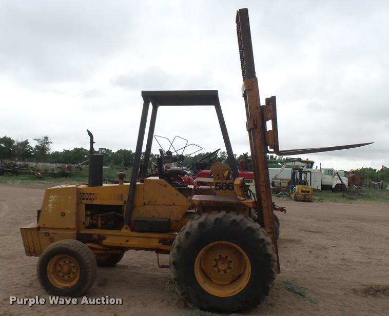 image for item DR9555 Case 586 forklift