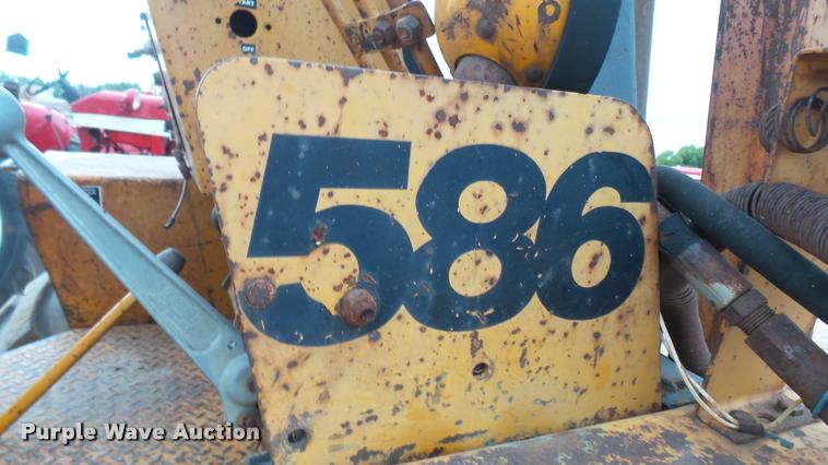 image for item DR9555 Case 586 forklift