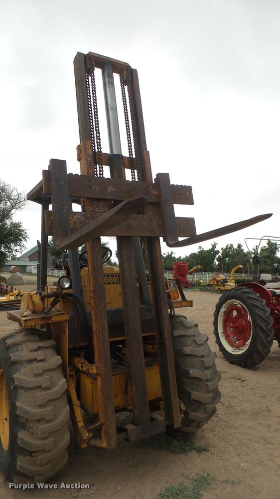 image for item DR9555 Case 586 forklift