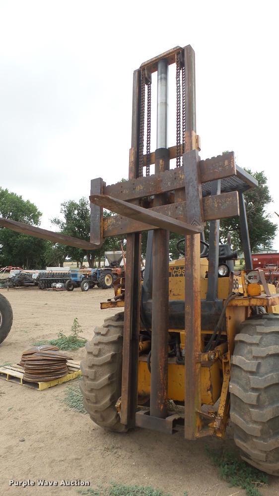 image for item DR9555 Case 586 forklift