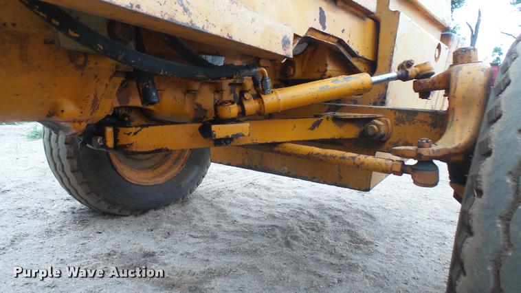 image for item DR9555 Case 586 forklift