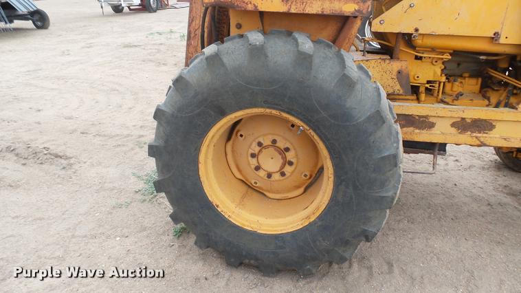 image for item DR9555 Case 586 forklift