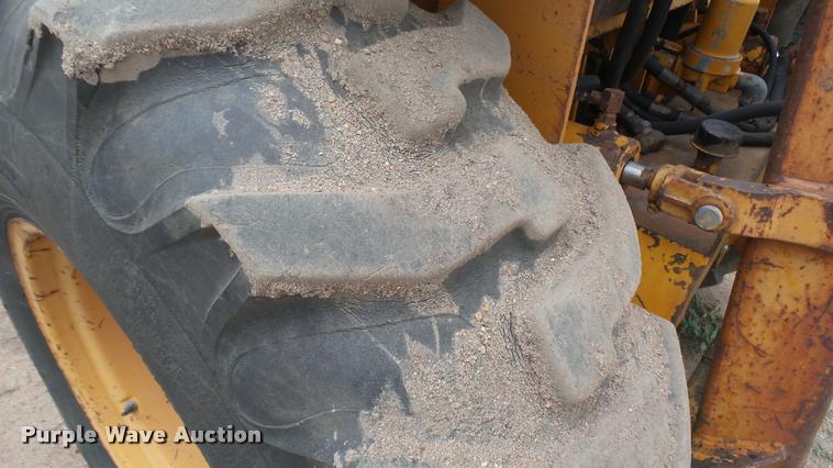 image for item DR9555 Case 586 forklift