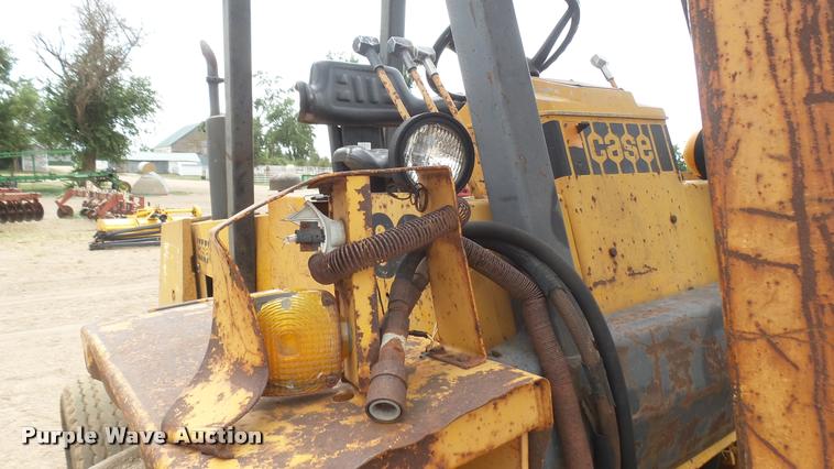 image for item DR9555 Case 586 forklift