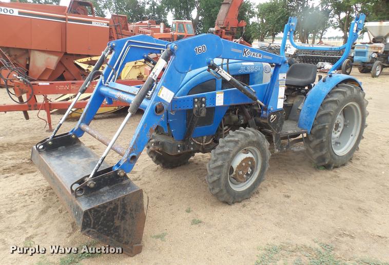 image for item DR9558 Lenar JL254 MFWD tractor