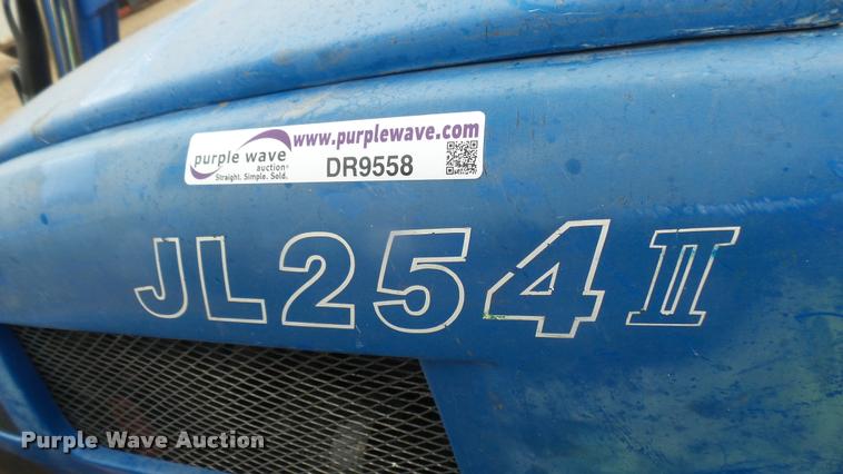image for item DR9558 Lenar JL254 MFWD tractor