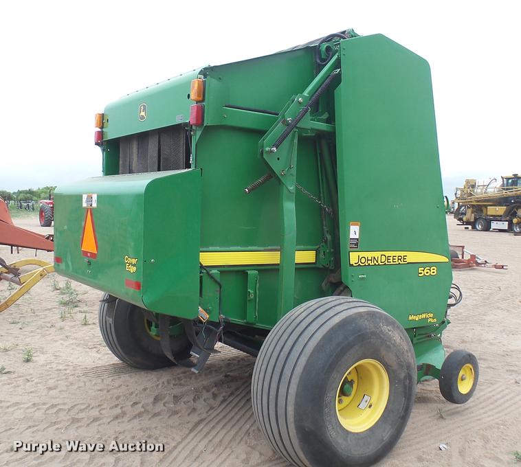 image for item DR9562 2007 John Deere 568 round baler