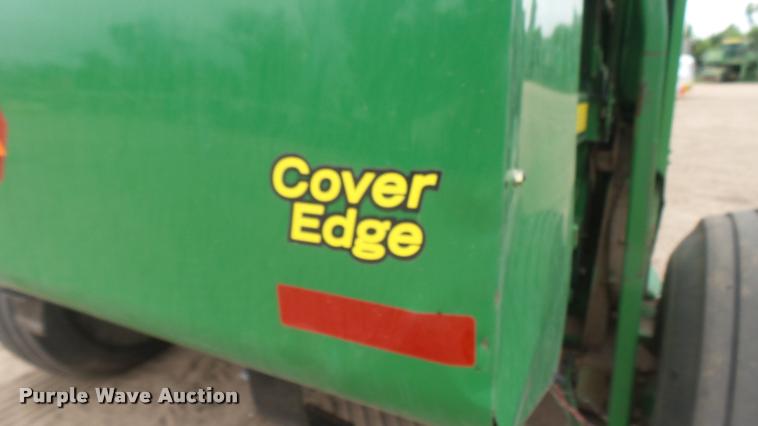 image for item DR9562 2007 John Deere 568 round baler