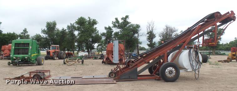 image for item DR9563 Grain conveyor