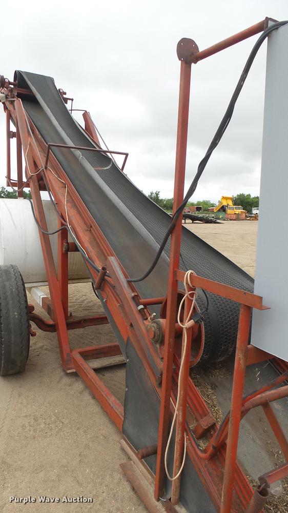 image for item DR9563 Grain conveyor