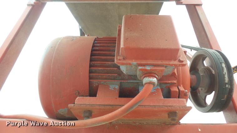 image for item DR9563 Grain conveyor