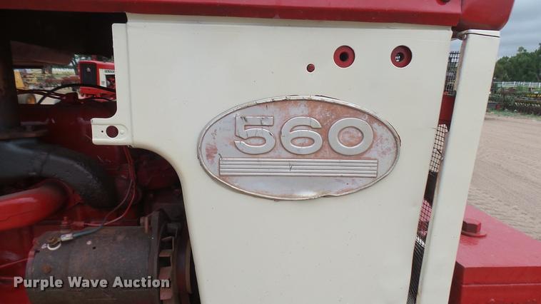 image for item DR9566 Farmall 560 tractor