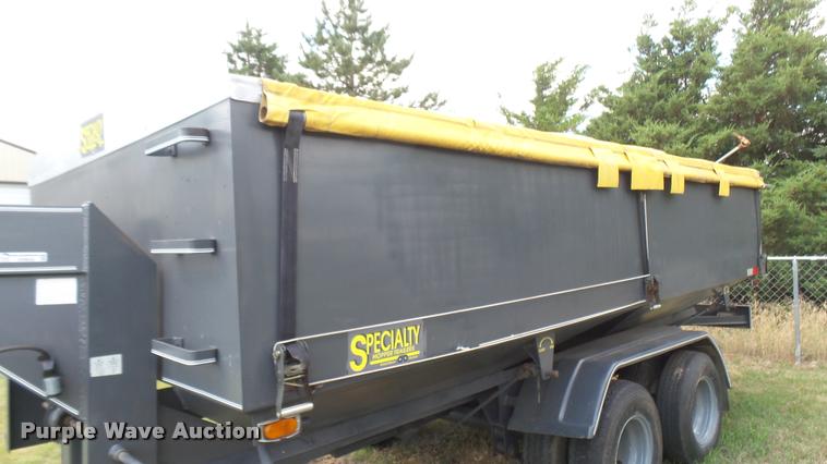image for item DR9630 1993 Specialty hopper bottom grain trailer