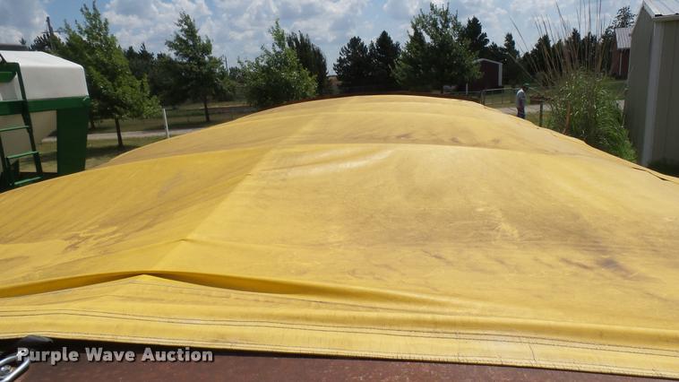 image for item DR9630 1993 Specialty hopper bottom grain trailer