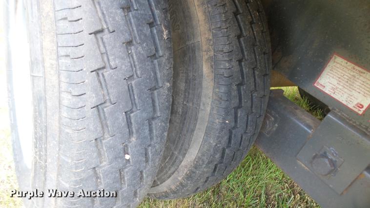 image for item DR9630 1993 Specialty hopper bottom grain trailer