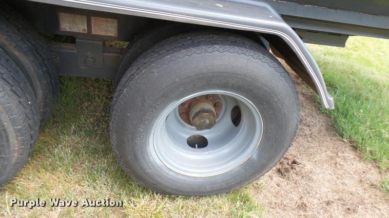 image for item DR9630 1993 Specialty hopper bottom grain trailer