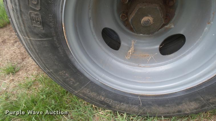 image for item DR9630 1993 Specialty hopper bottom grain trailer