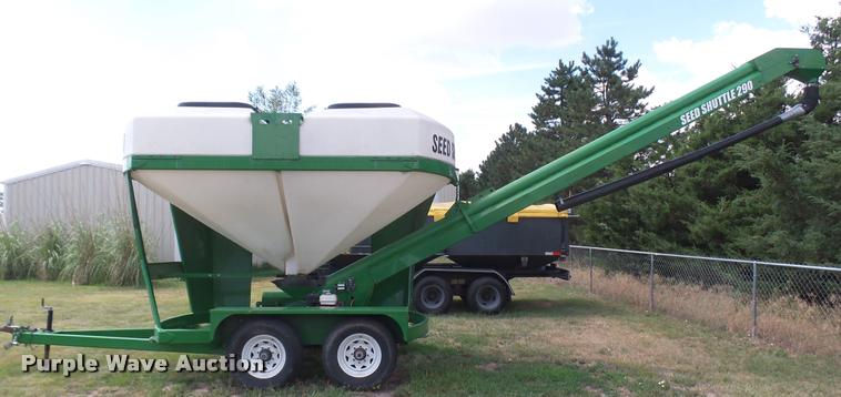 image for item DR9631 Norwood Sales SS290 seed shuttle