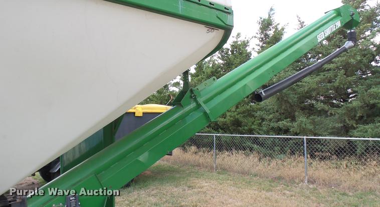 image for item DR9631 Norwood Sales SS290 seed shuttle