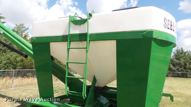 image for item DR9631 Norwood Sales SS290 seed shuttle