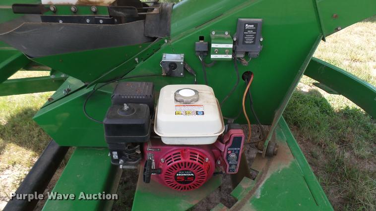 image for item DR9631 Norwood Sales SS290 seed shuttle